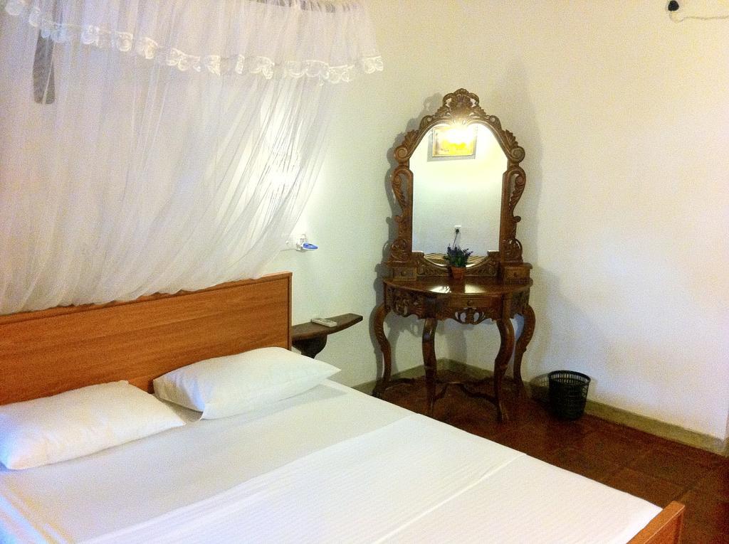 Little Paradise Tourist Guest House And Holiday Home Anuradhapura Ruang foto